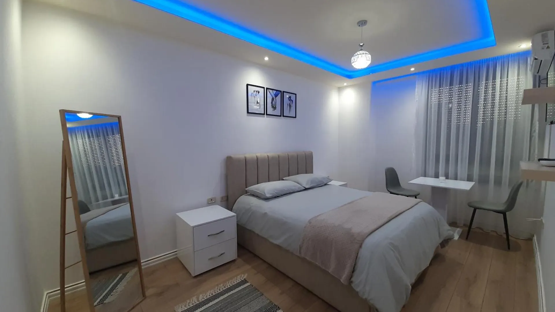Apartment In The Heart Of 地拉那